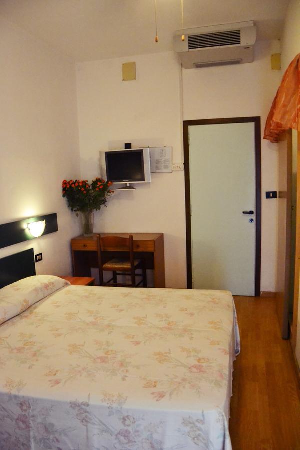 Hotel Rex Lido di Jesolo Exterior photo